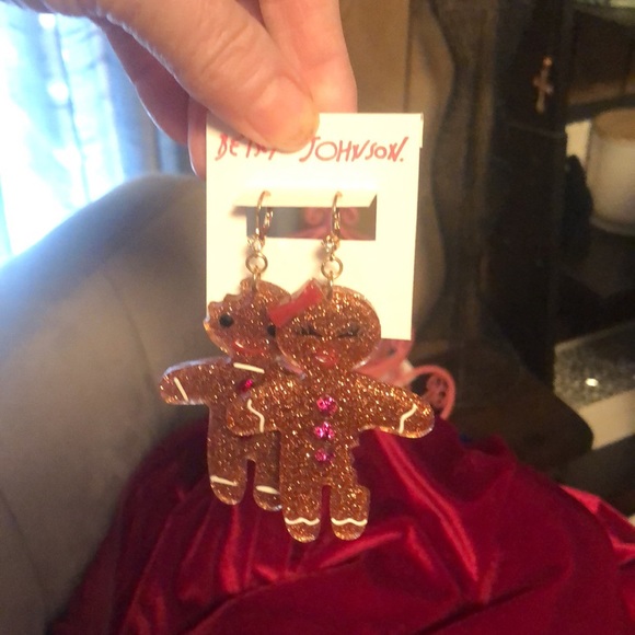 New Betsey Johnson Sparkly Gingerbread Earrings with rhinestones - Picture 5 of 13